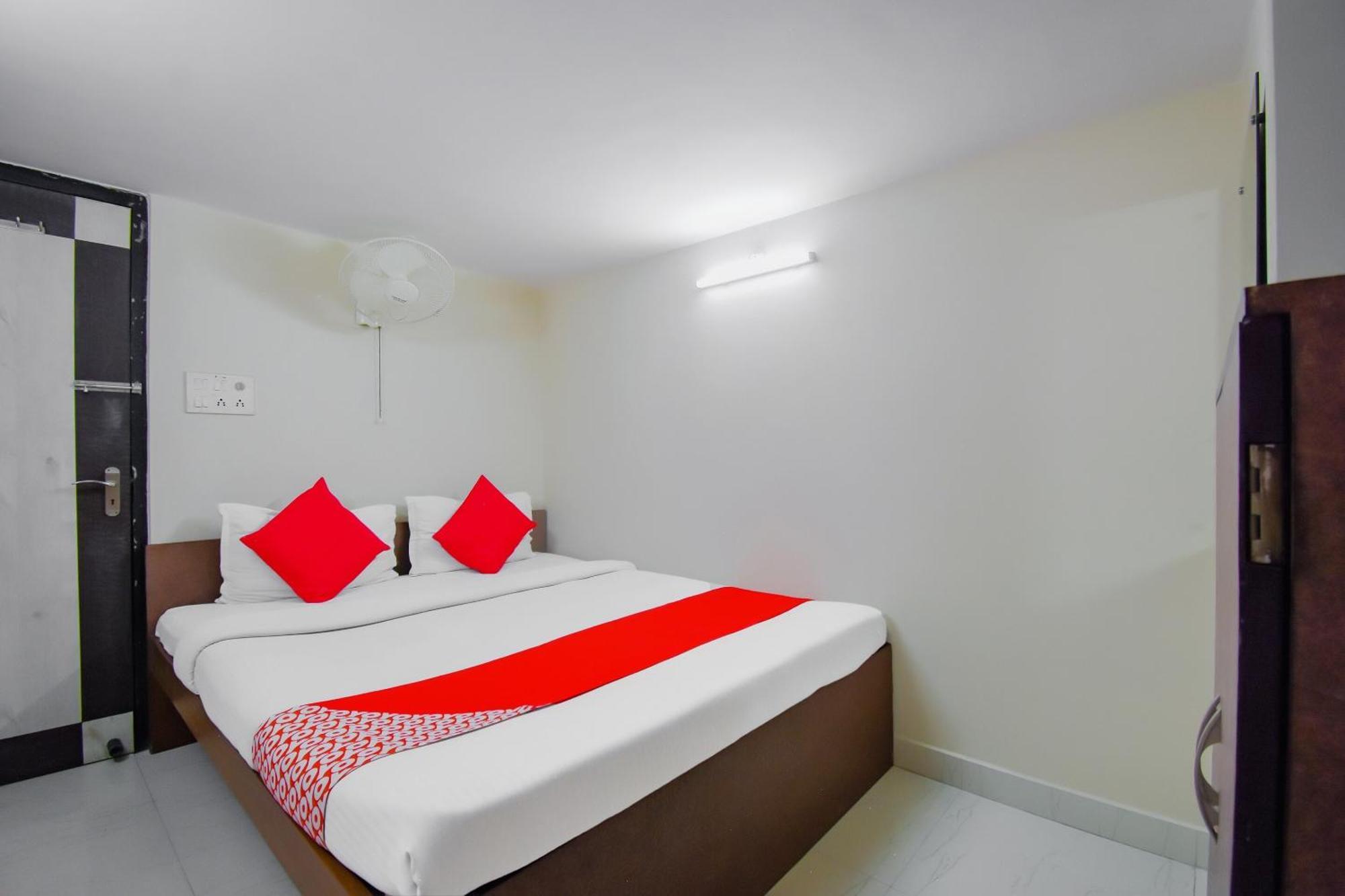 Calcutta Bara Bazar Hotel O Lindsay Inn Guest House מראה חיצוני תמונה
